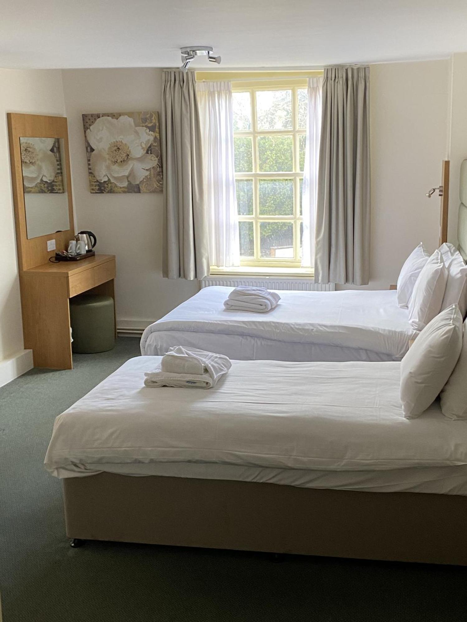 New Inn Hotel Lechlade Quarto foto