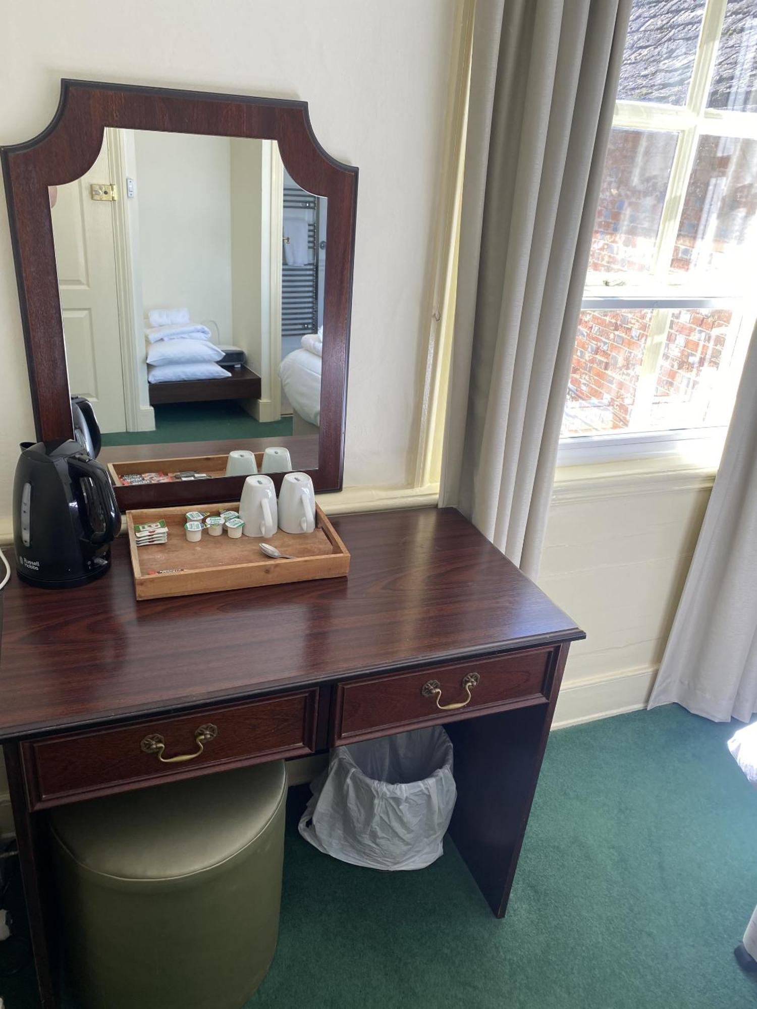 New Inn Hotel Lechlade Quarto foto