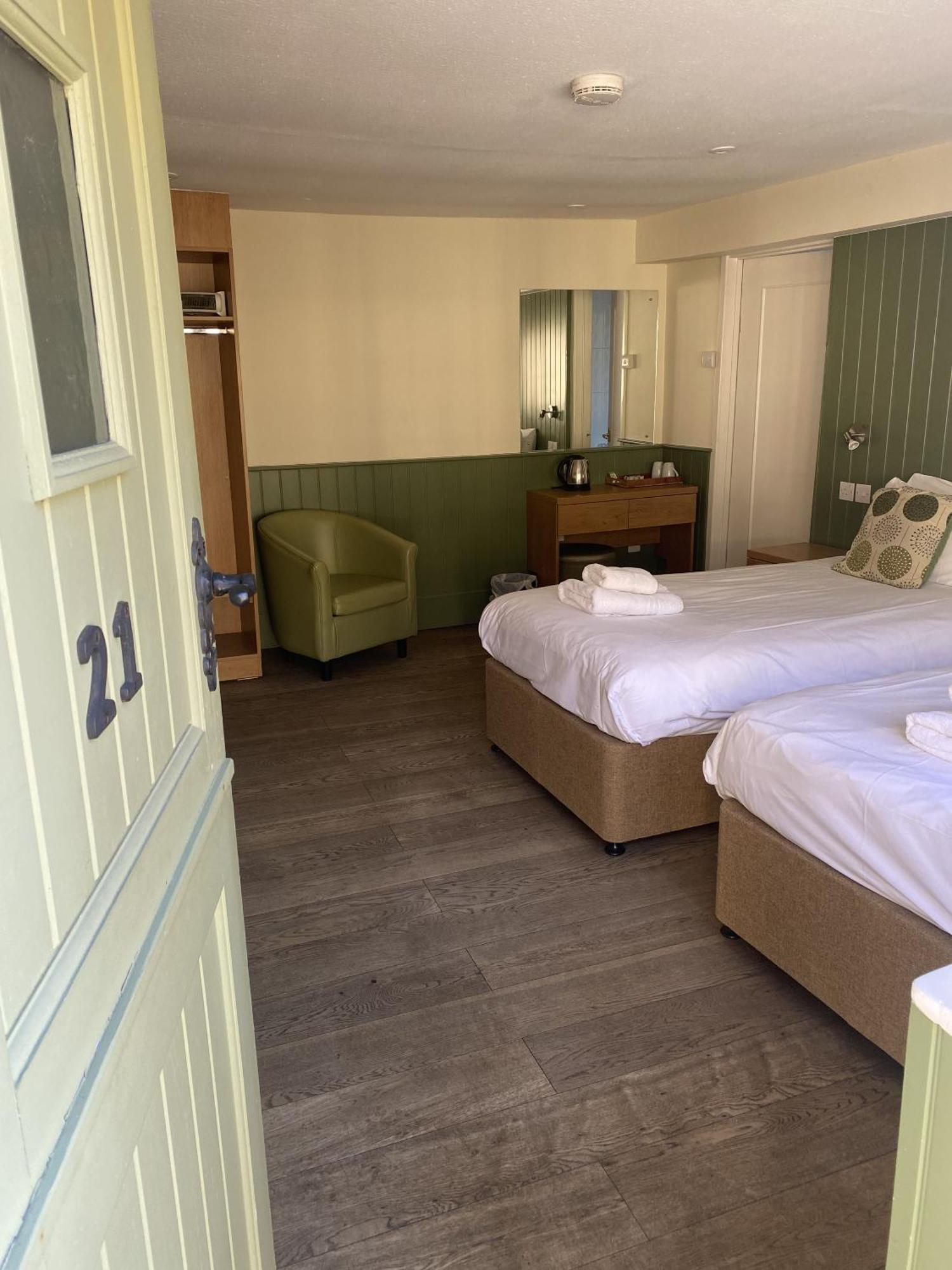 New Inn Hotel Lechlade Quarto foto